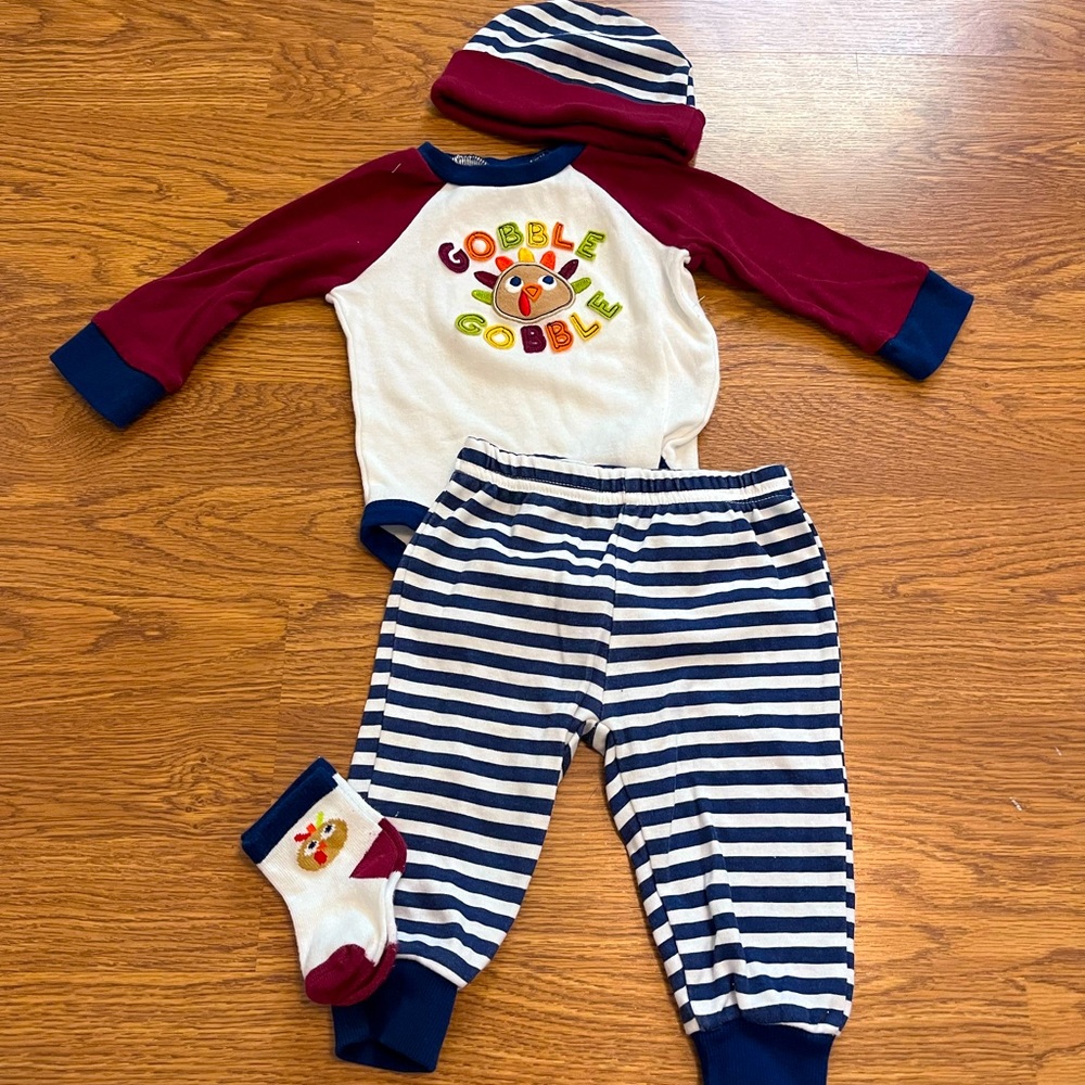 Super cute thanksgiving outfit